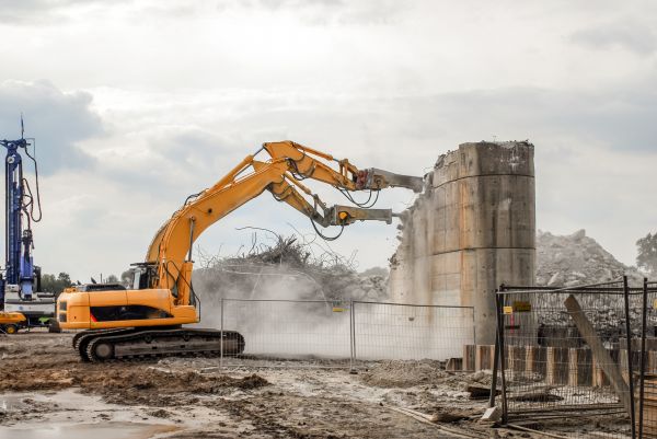 Silo Demolition in Puyallup