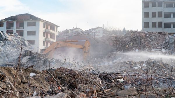 Apartment Demolition in Puyallup