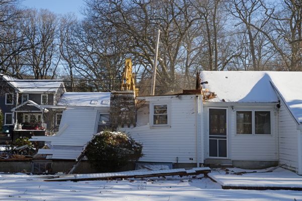 Residential Building Removal in Puyallup