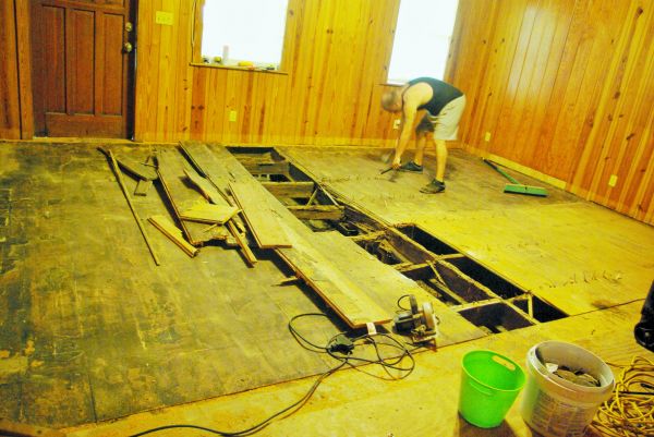Subfloor Demolition in Puyallup